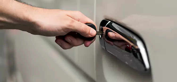Why Choose Our Auto Locksmith Team in Urbandale, IA?